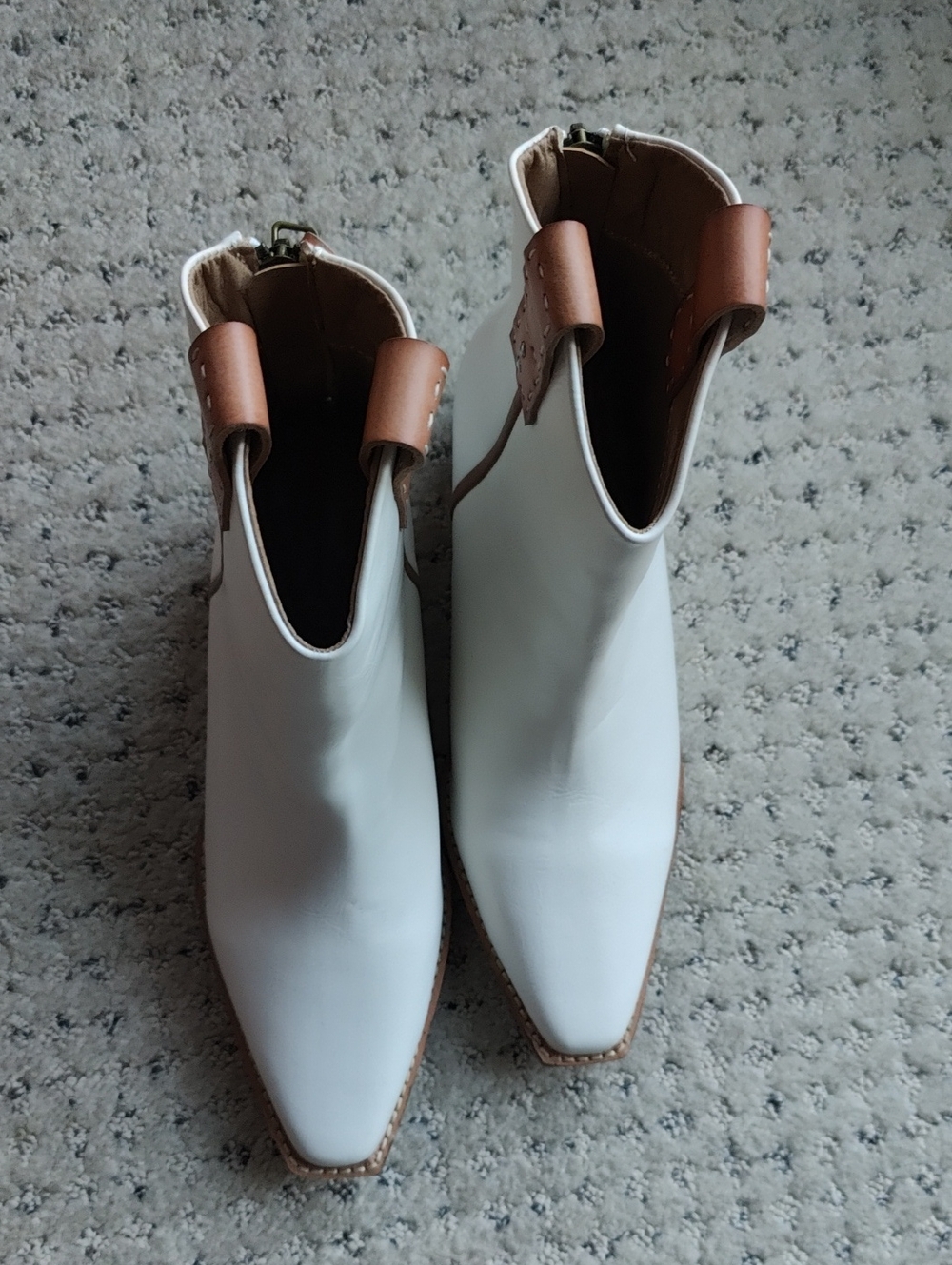Arider Girl Women's White Ankle Boots with Brown Trim - Classic Western Style